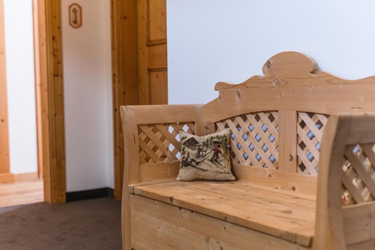 Garni Hotel Rosengarten B&B Сельва-ді-Валь-Гардена Екстер'єр фото